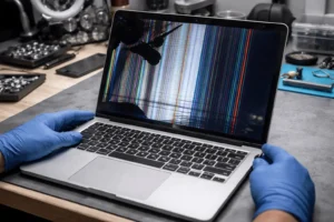 Read more about the article Tanda LCD MacBook Rusak : Kenali Gejalanya Sebelum Terlambat